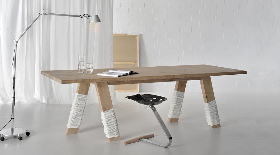 Tisch mit Dynamik - modern und aus Massivholz